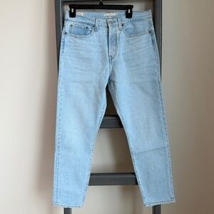 Levi’s Wedgie Icon Fit Jeans – Size 30 – Light Wash (NWOT)